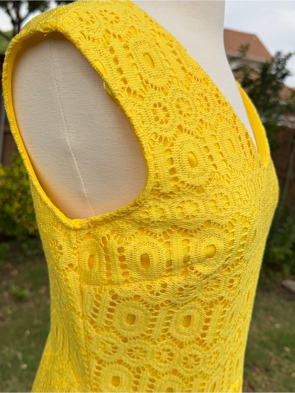 💖 Liz Claiborne Sleeveless Yellow Lace Dress, SZ 6 - Picture 9 of 16